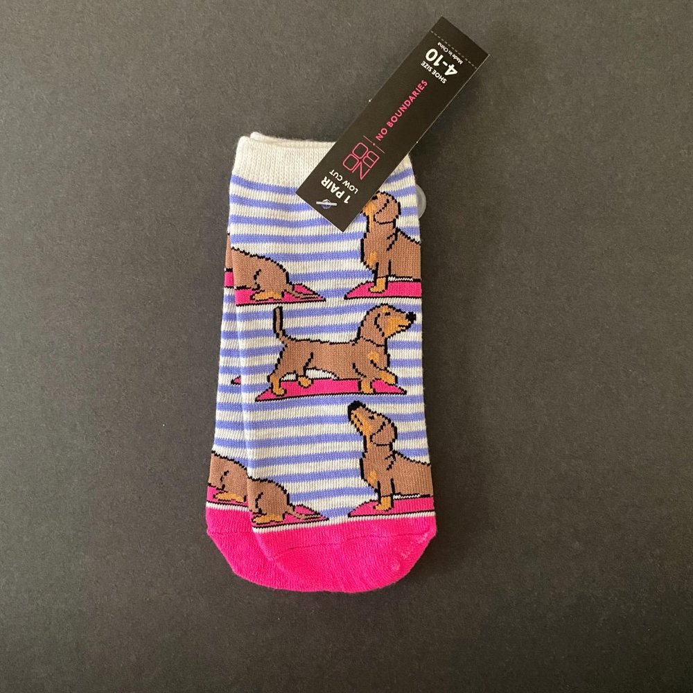 NO BOUNDARIES - No Show Socks, Size Women's 4-10